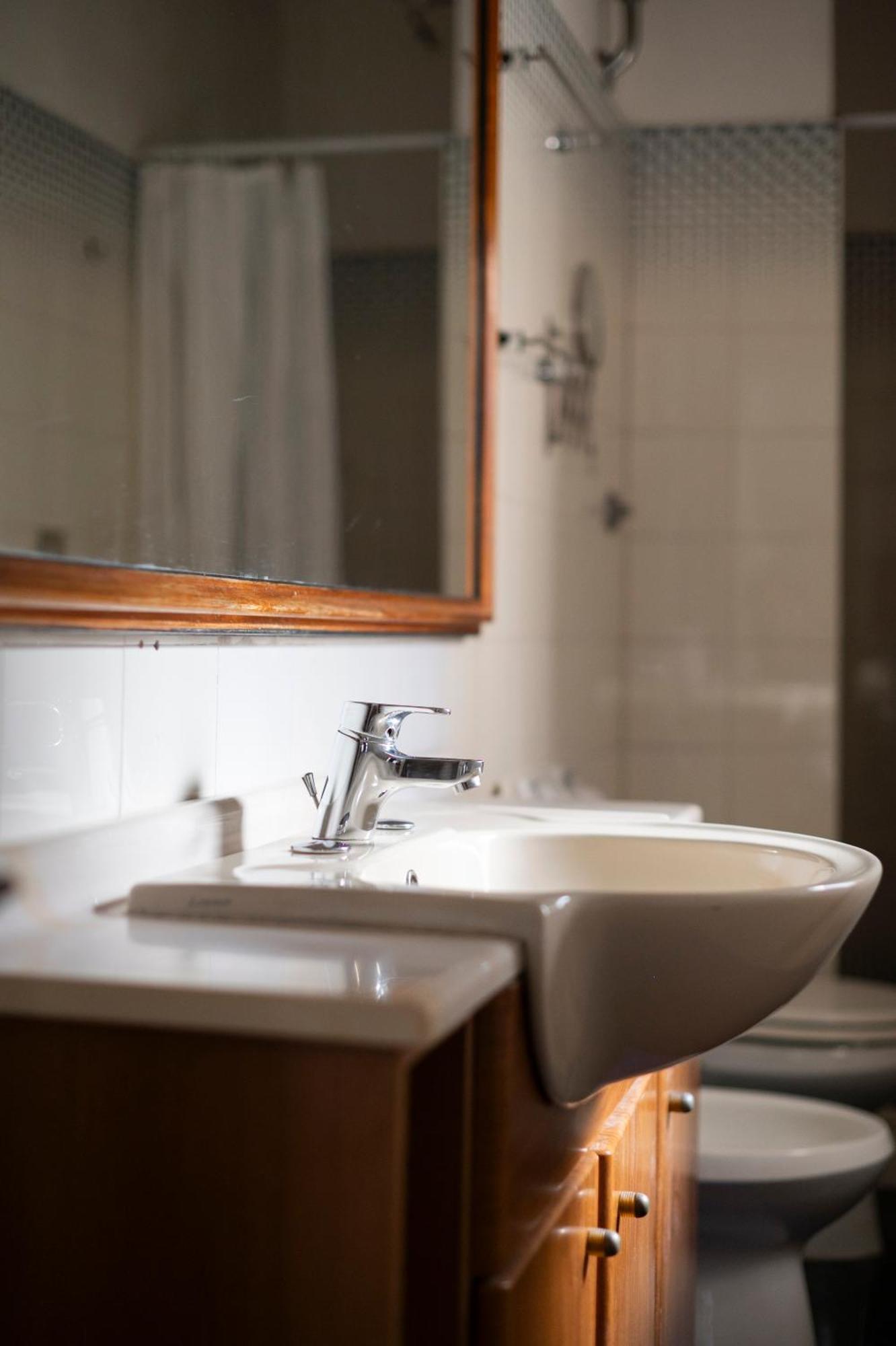 Caravaggio- Con Bagno Privato In Condiviso Oltrarno Florença
