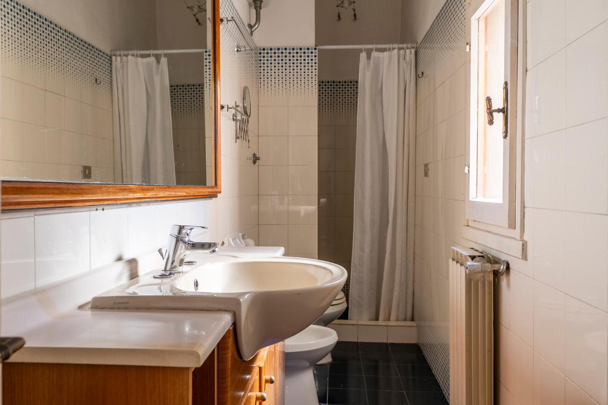 Casa de hóspedes Caravaggio- Con Bagno Privato In Condiviso Oltrarno